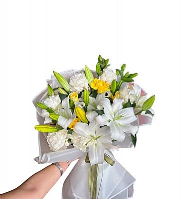 Beyaz Zarafet Lilyum Buketi